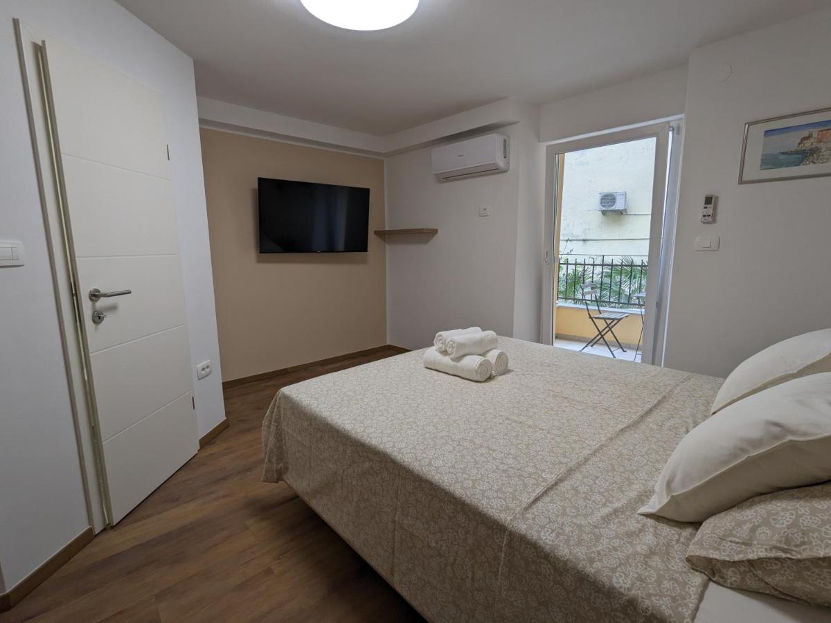 Olea Apartments ไพราน ภายนอก รูปภาพ
